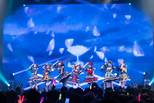 fav me、デビューライブで新たなスタートを切り開く!