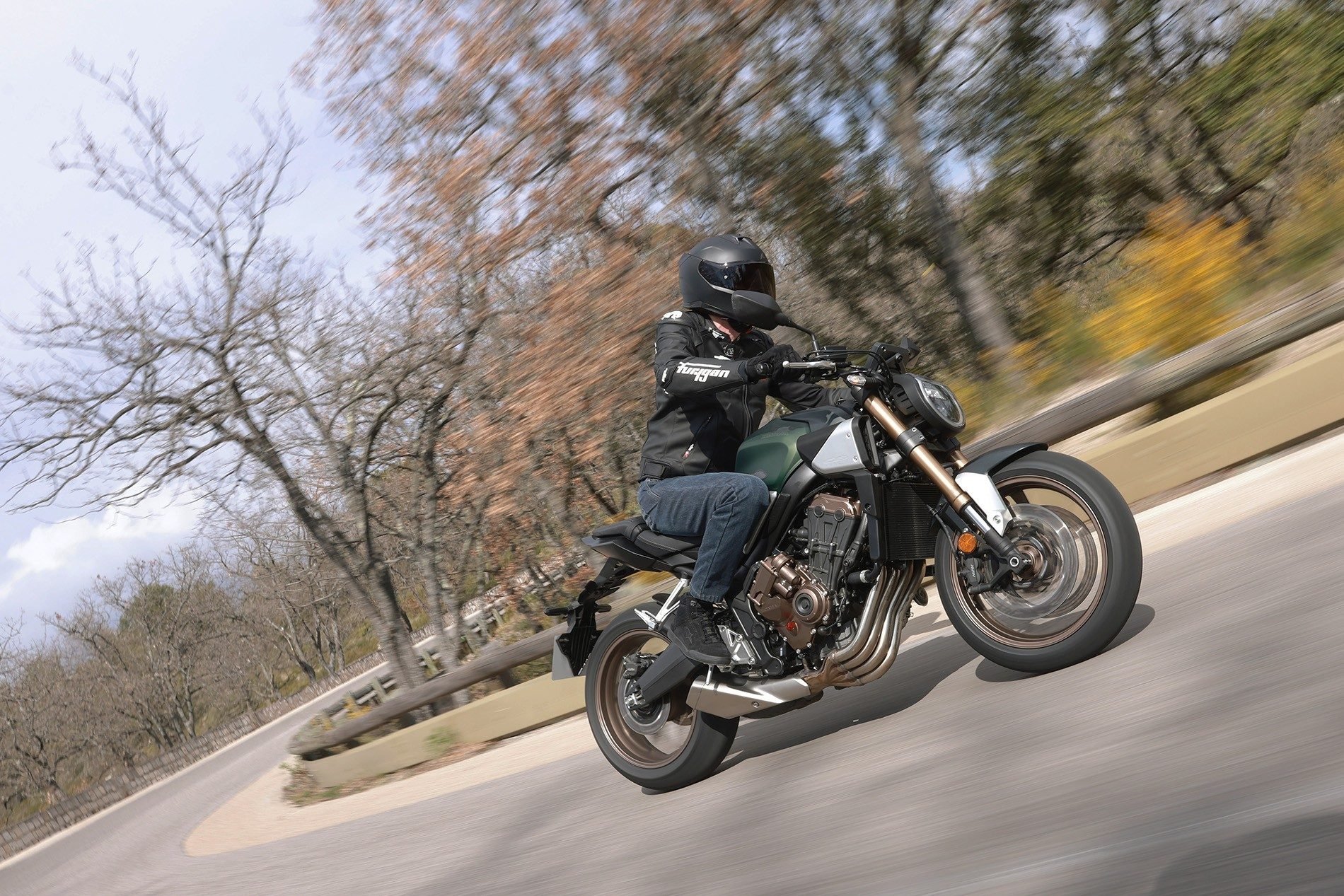 Essai Honda CB650R E-Clutch : plus simple à piloter, encore plus agréable à vivre