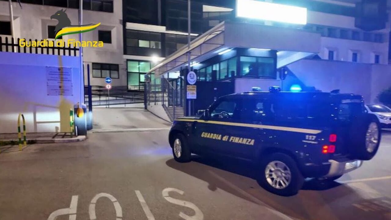Blitz Anti-Droga e Reati: 22 Arresti in Operazione della Finanza a Bari