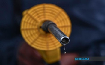 Harga RON97 dan Diesel Turun 5 Sen di Semenanjung Malaysia