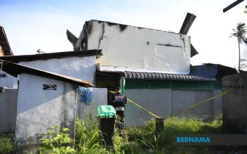 TWO MEN BURNT IN HOUSE FIRE IN ALOR SETAR