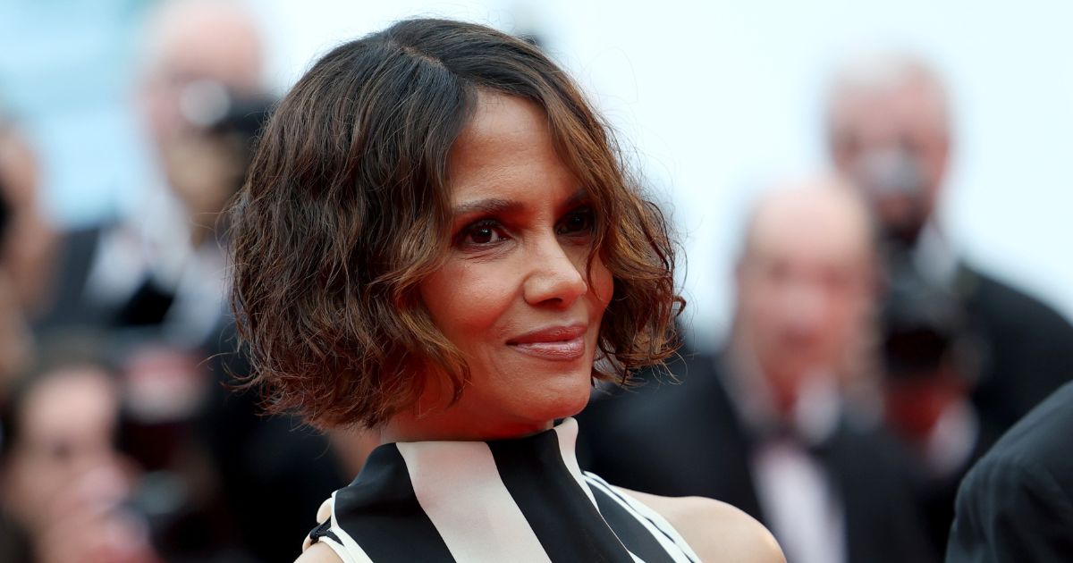 Cannes 2025: Halle Berry tra le Prime a Doversi Adattare al Nuovo Regolamento del Red Carpet
