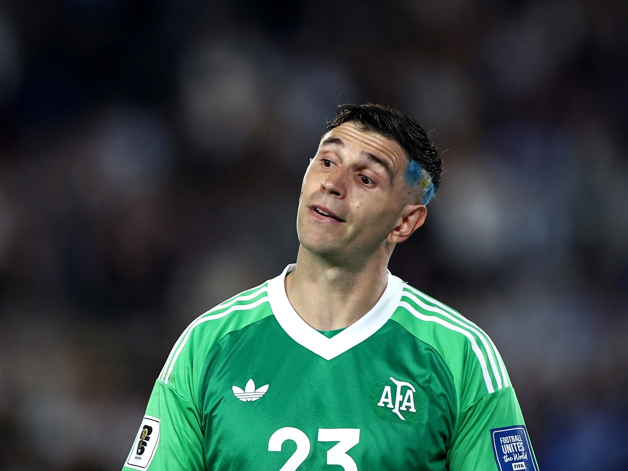 Dibu Martínez se luce con jugada de riesgo en el partido de Argentina vs Brasil, pero Scaloni no se impresiona