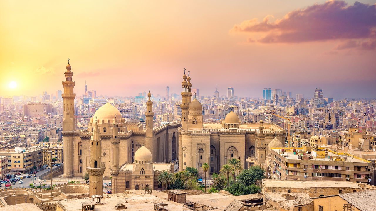 Cairo: Onde a História Milenar Encontra a Inovação Tecnológica - Uma Experiência Única
