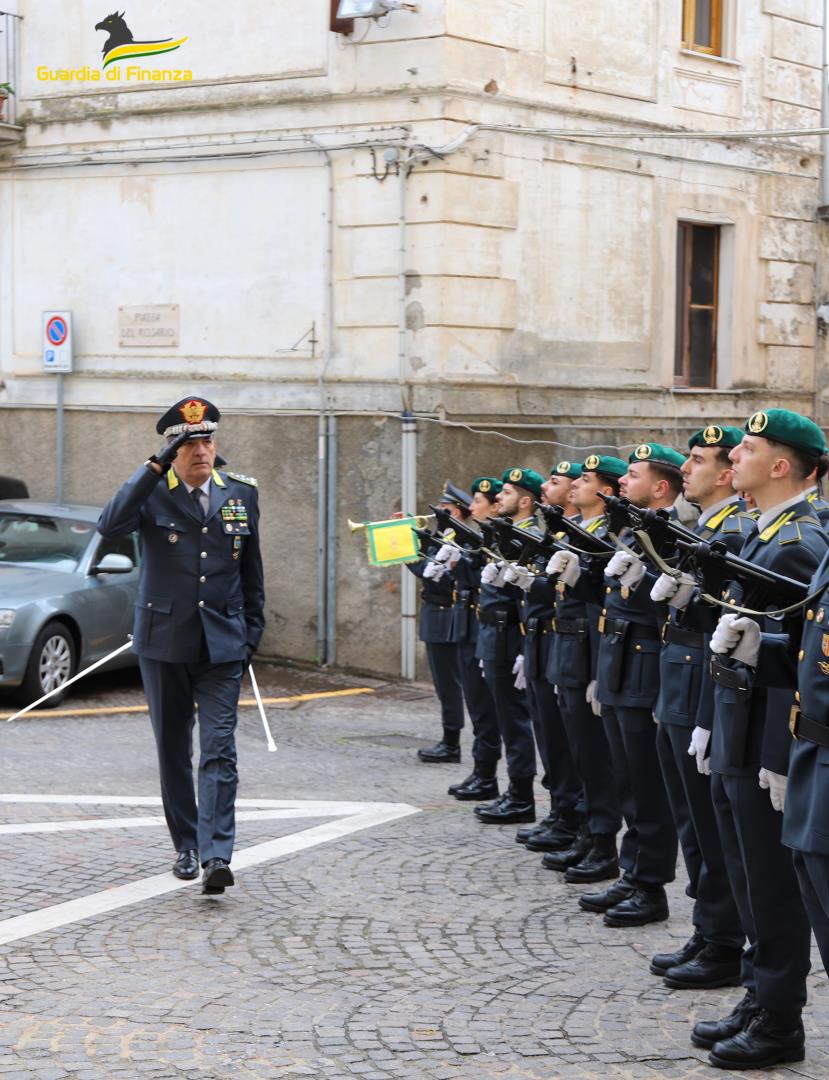Visita del Comandante Generale della Guardia di Finanza a Catanzaro: De Gennaro in città