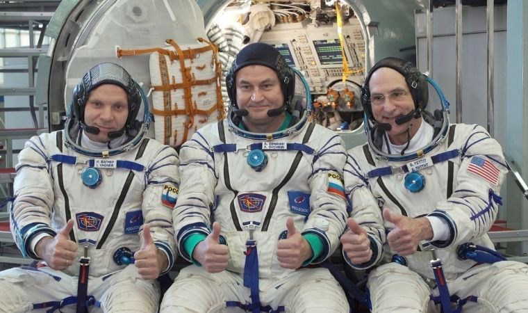 Soyuz MS-26 Güvenle Dünyaya Döndü: Astronotlar Evlerine Dönüyor!