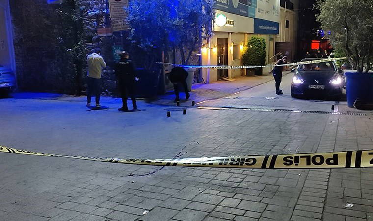 Beşiktaş'ta Eğlence Mekanı Çıkışında Silahlı Kavga: 1 Kişi Yaralandı!