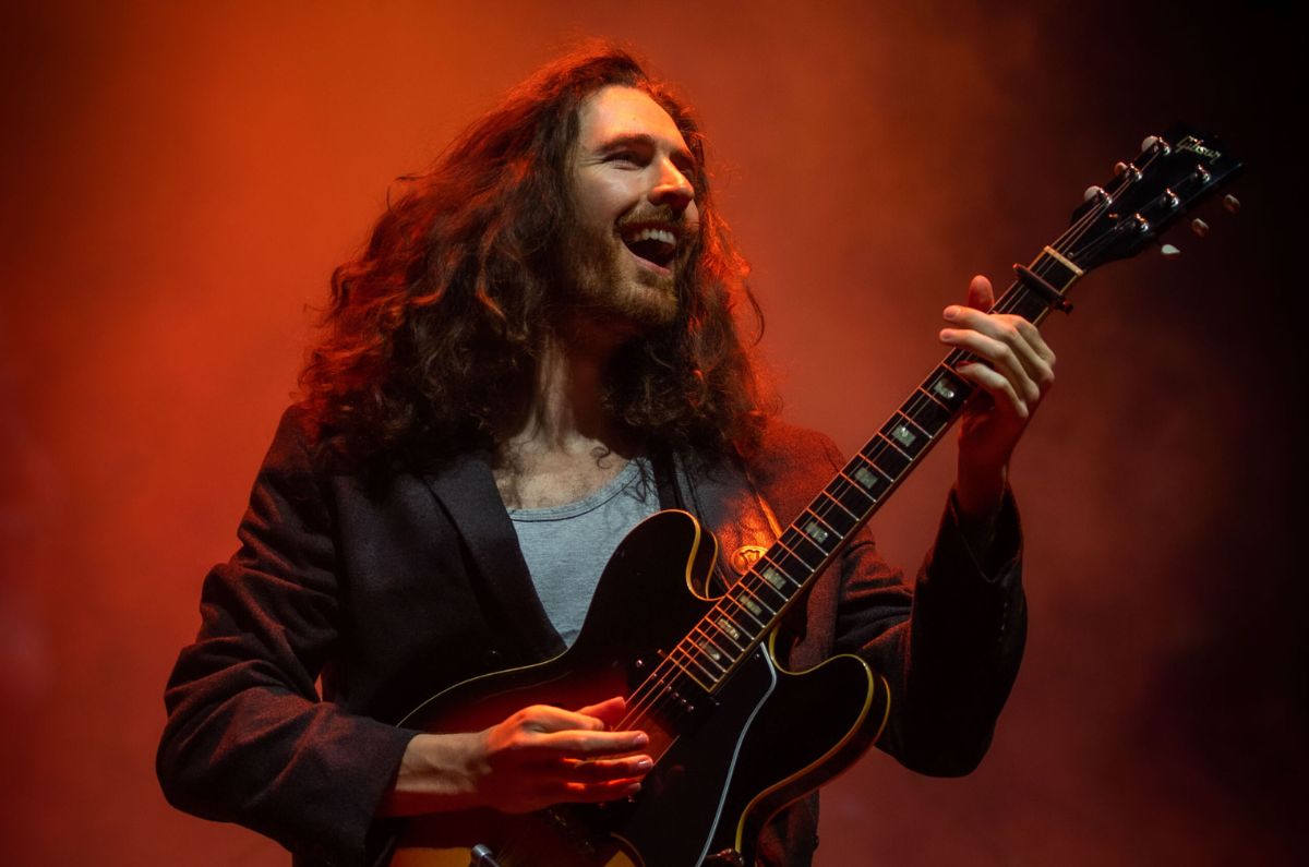 Hozier Ilumina CDMX: ¡Concierto Épico en el Palacio de los Deportes en 2025!