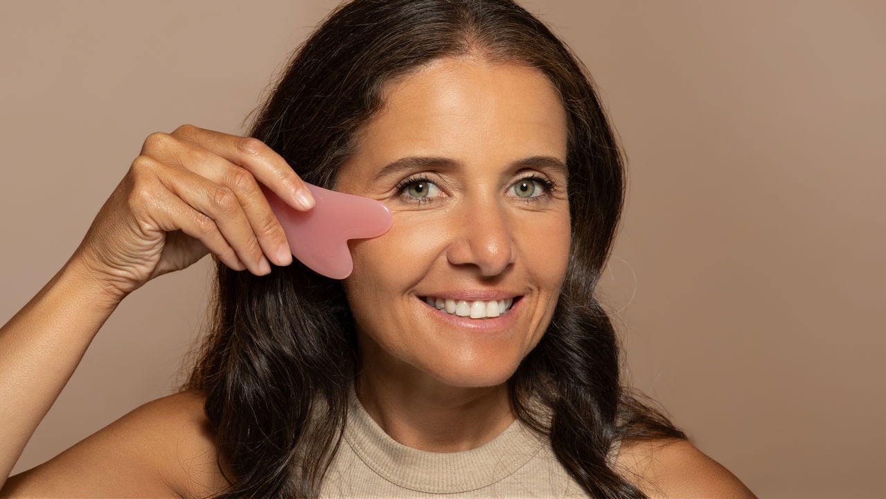 Dicas de Alimentação e Estilo de Vida para Manter a Pele Saudável na Menopausa