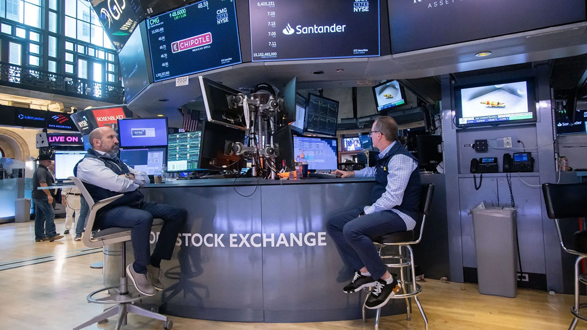 ¡Alerta en Wall Street! Los Inversores Minoristas Apuestan Fuerte por Trump Mientras los 'Grandes' se Retiran