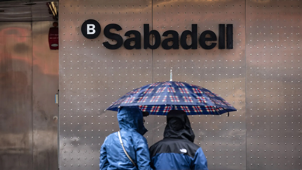 El Sabadell habría tanteado a inversores de Unicaja para una fusión