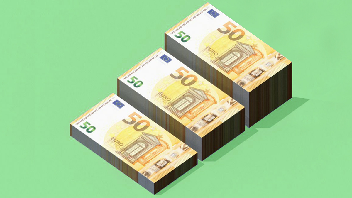 El banco que rebaja su cuenta de ahorro en agosto y afectará a 4,4 millones de clientes
