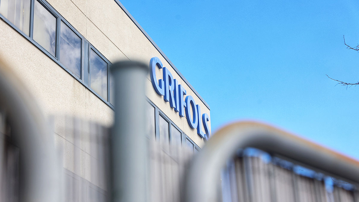 Grifols deja la puerta abierta a una posible oferta de Brookfield