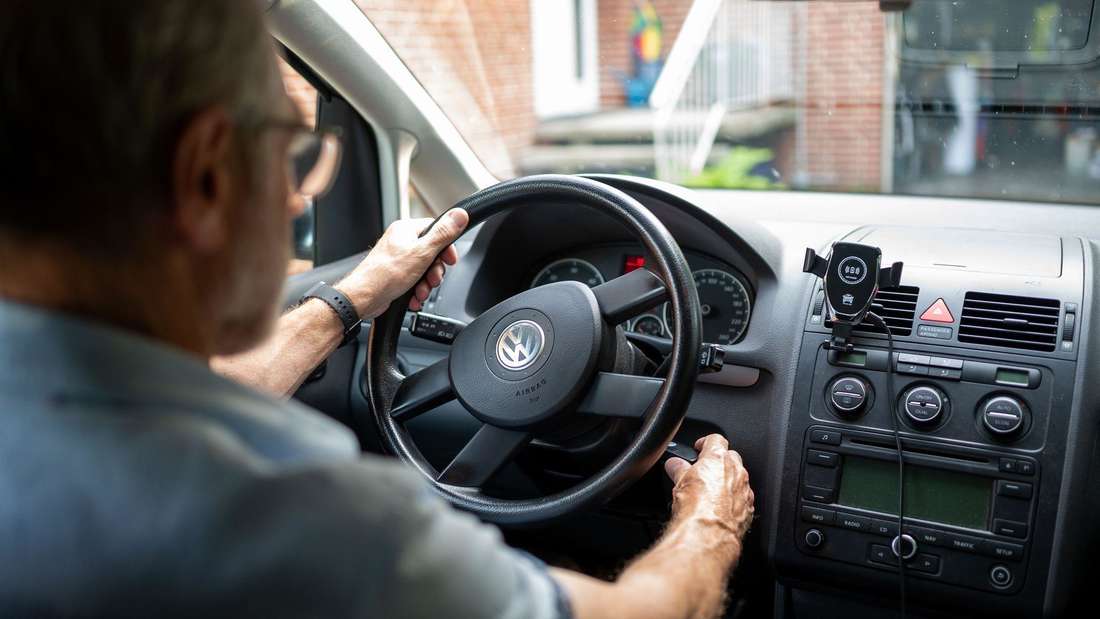 Vorsicht am Steuer: Diese Veränderungen beim Autofahren deuten möglicherweise auf Demenz hin
