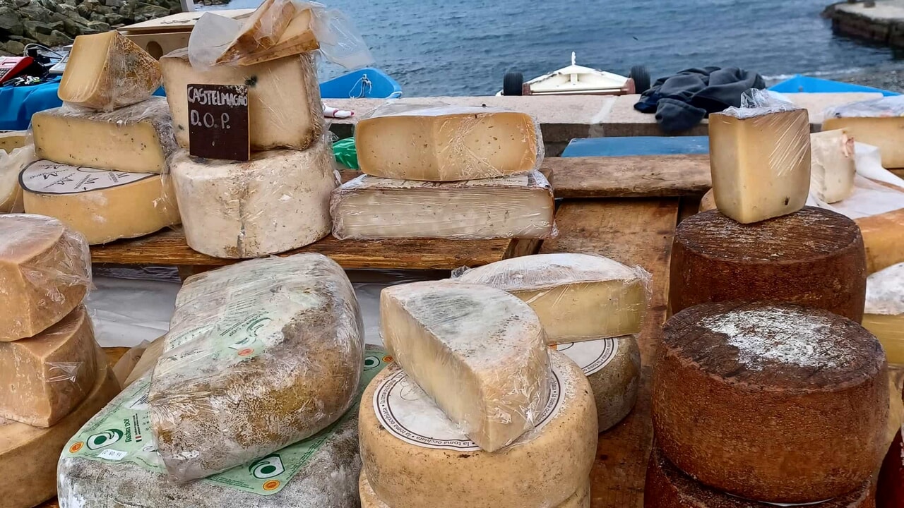 Peglingusto: Mercatini di Gastronomia e Creatività sul Lungomare di Pegli
