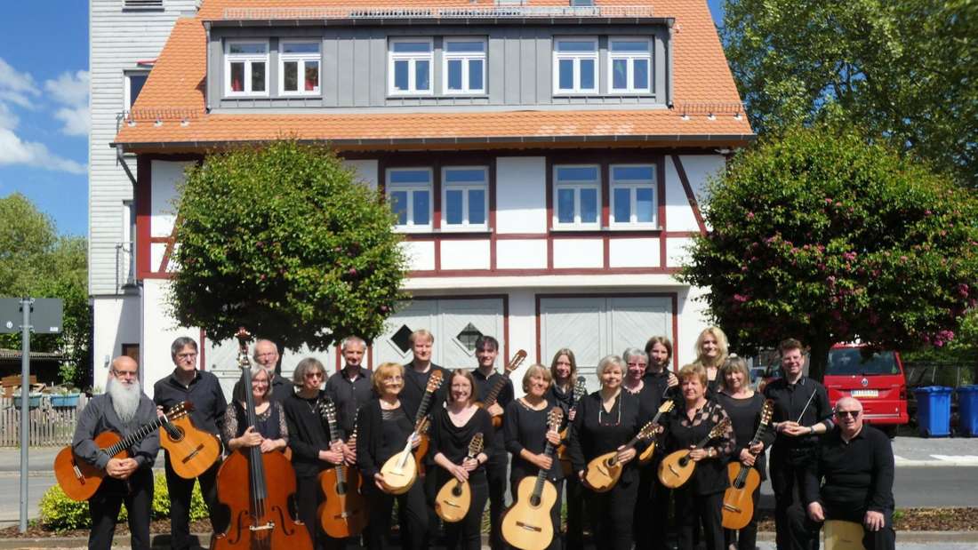Ein Abend voller Emotionen: Orchester verehrt Klassiker und Pop-Ikonen