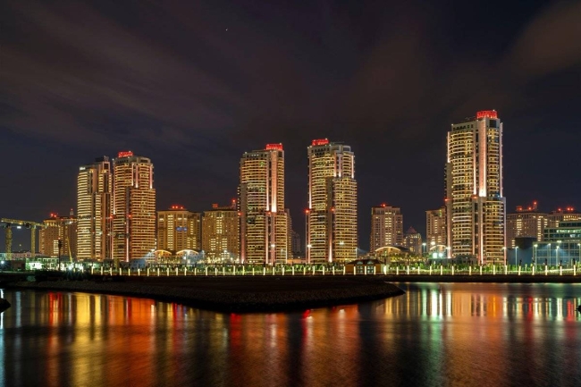 Qatar's Islamic Finance Sector Booms: Assets Soar to QR 683 Billion in 2024