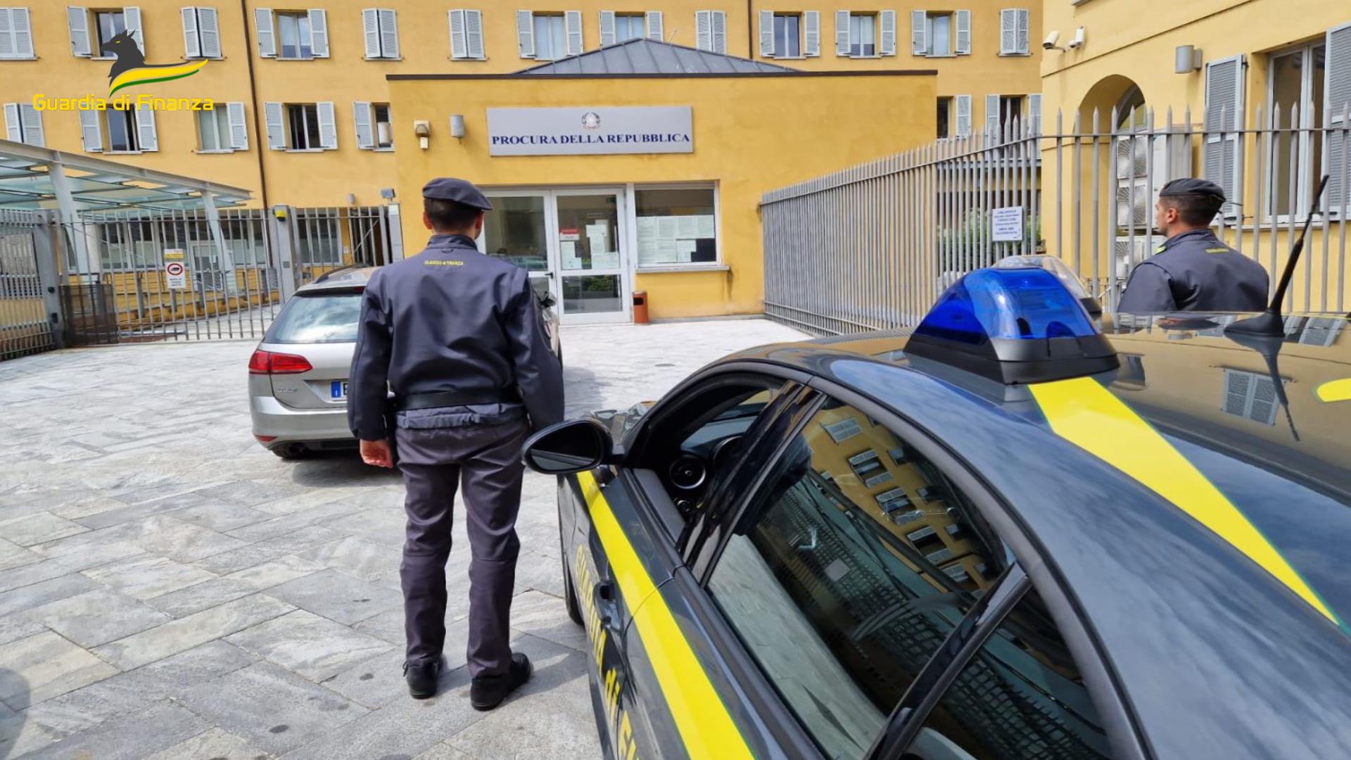 Finanza Arrests 12 in Monza for Selling Unpaid Cars to Unwary Buyers