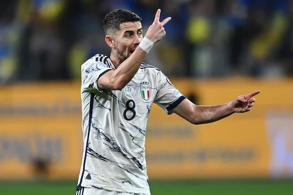 Jorginho si è sposato oggi a Como, ma venerdì potrebbe già essere al Flamengo