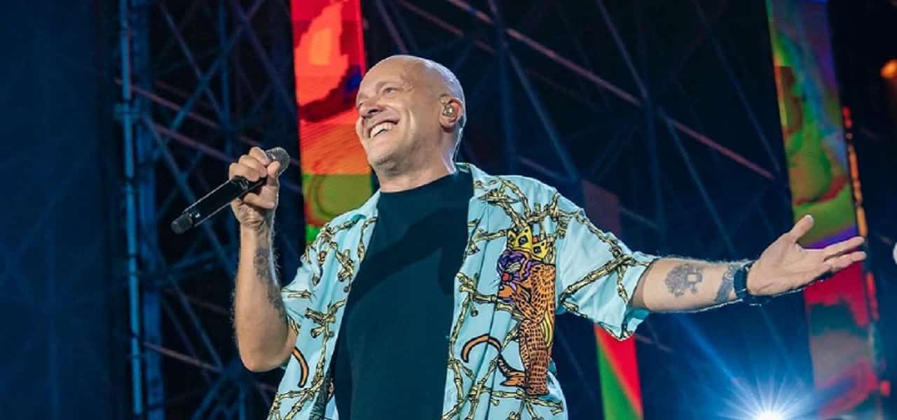 Max Pezzali a Roma: Scaletta del Concerto del 29 Gennaio 2025 - Tutti i Successi