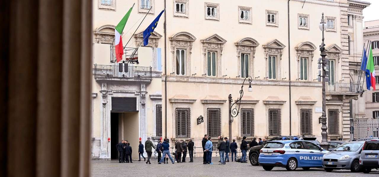 POLITICA & FINANZA/ Il piano ReArm e il futuro di Stellantis