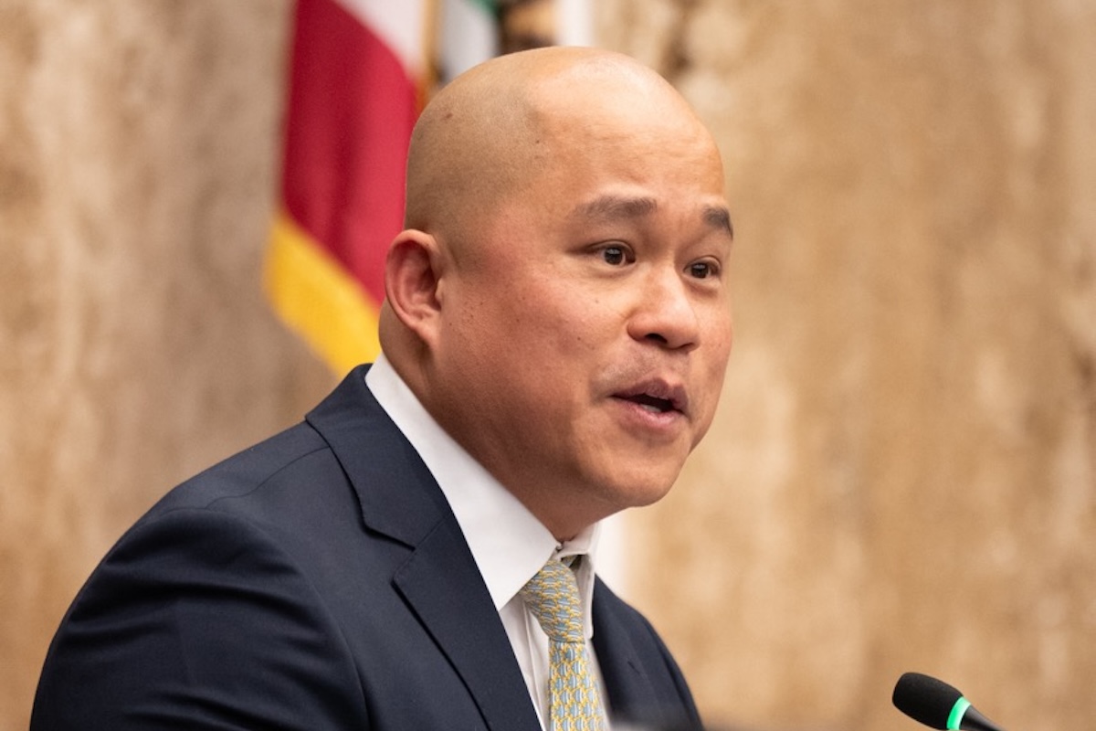 Un sueño americano: Roy Lee, un inmigrante taiwanés, se convierte en supervisor del condado de Santa Bárbara