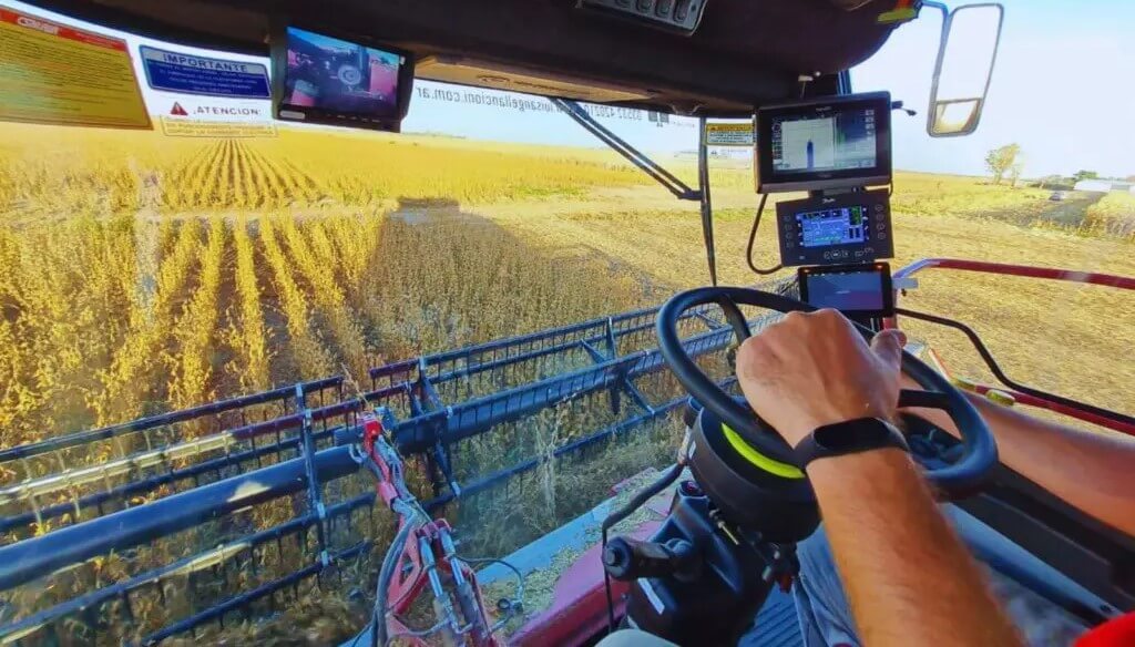Revolución Digital en el Agro Argentino: ¿Por Qué el Sector se Queda Atrás y Cómo Superar los Desafíos?