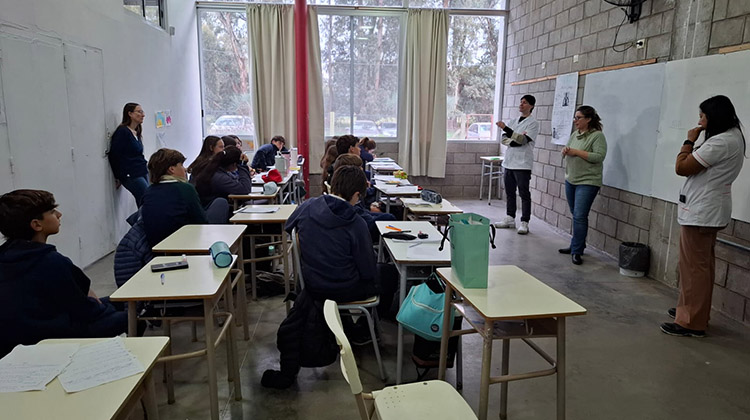¡Alimenta tu Futuro! Campaña Educativa Impulsa Hábitos Saludables en Estudiantes Argentinos