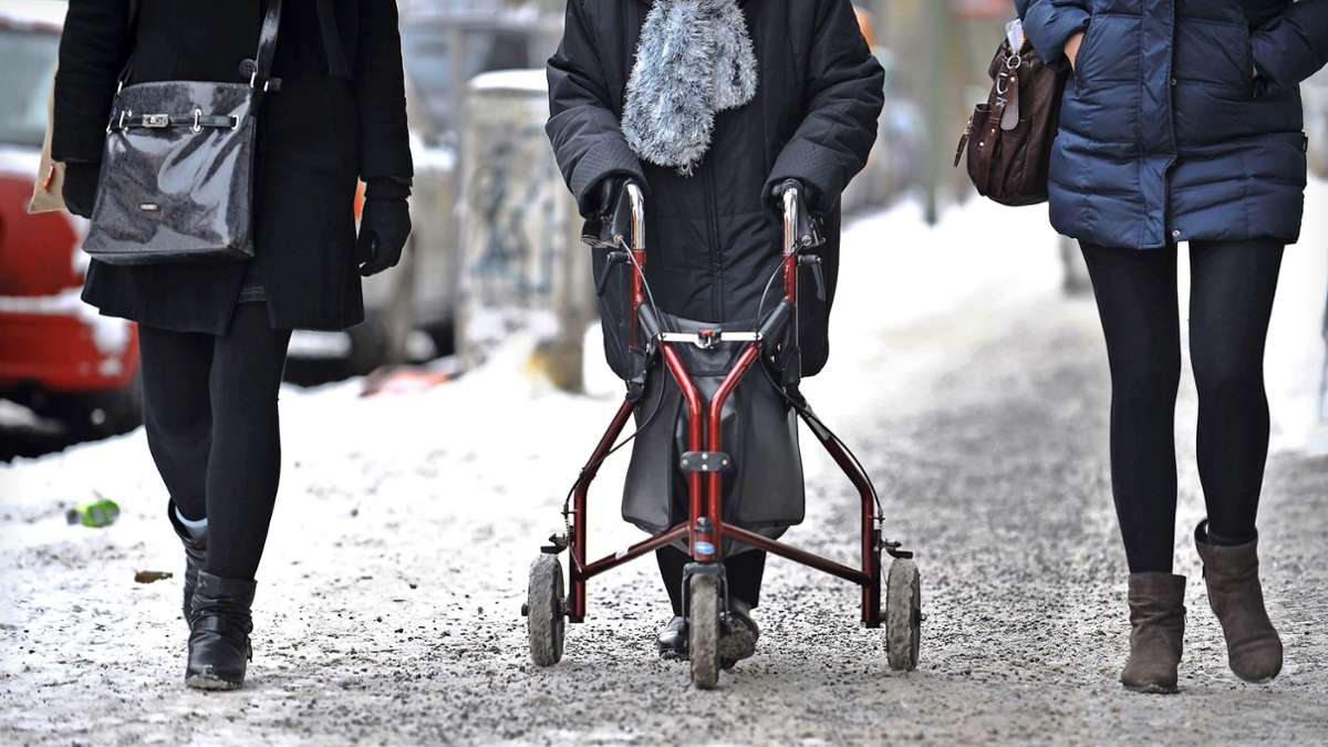 Eisige Wege: Seniorenbeirat warnt vor Gesundheitsgefahr für ältere Menschen