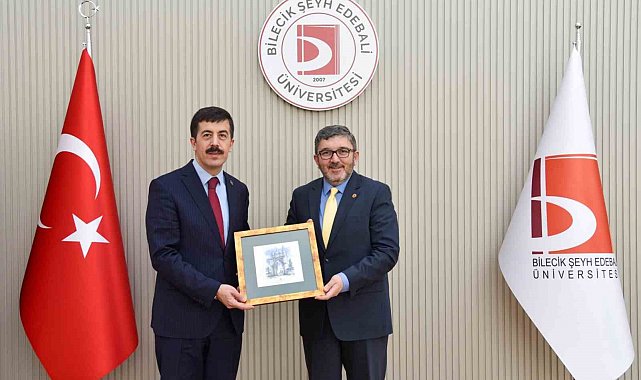 Sağlık ve Eğitim Dünyasından Önemli İsimler Bir Araya Geldi: Rektörler Bilecik'te Buluştu!