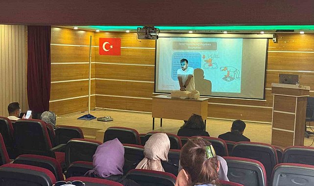 Başkale'de öğretmenlere sağlıklı yaşam eğitimi