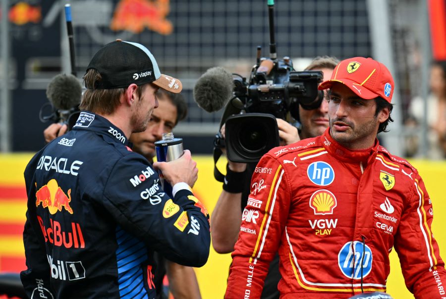 F1: Red Bull Sahkan Bekas Pemandu Ferrari Carlos Sainz Untuk Musim 2025