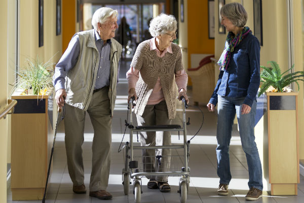 Autonomie : Un Financement Insuffisant Met en Péril les Seniors et les Personnes Handicapées en France