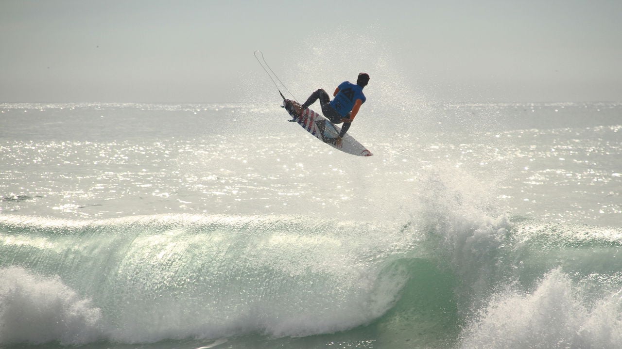 Surfistas do Futuro: Como a Tecnologia Está Revolucionando o Desempenho e a Rotina no Oceano