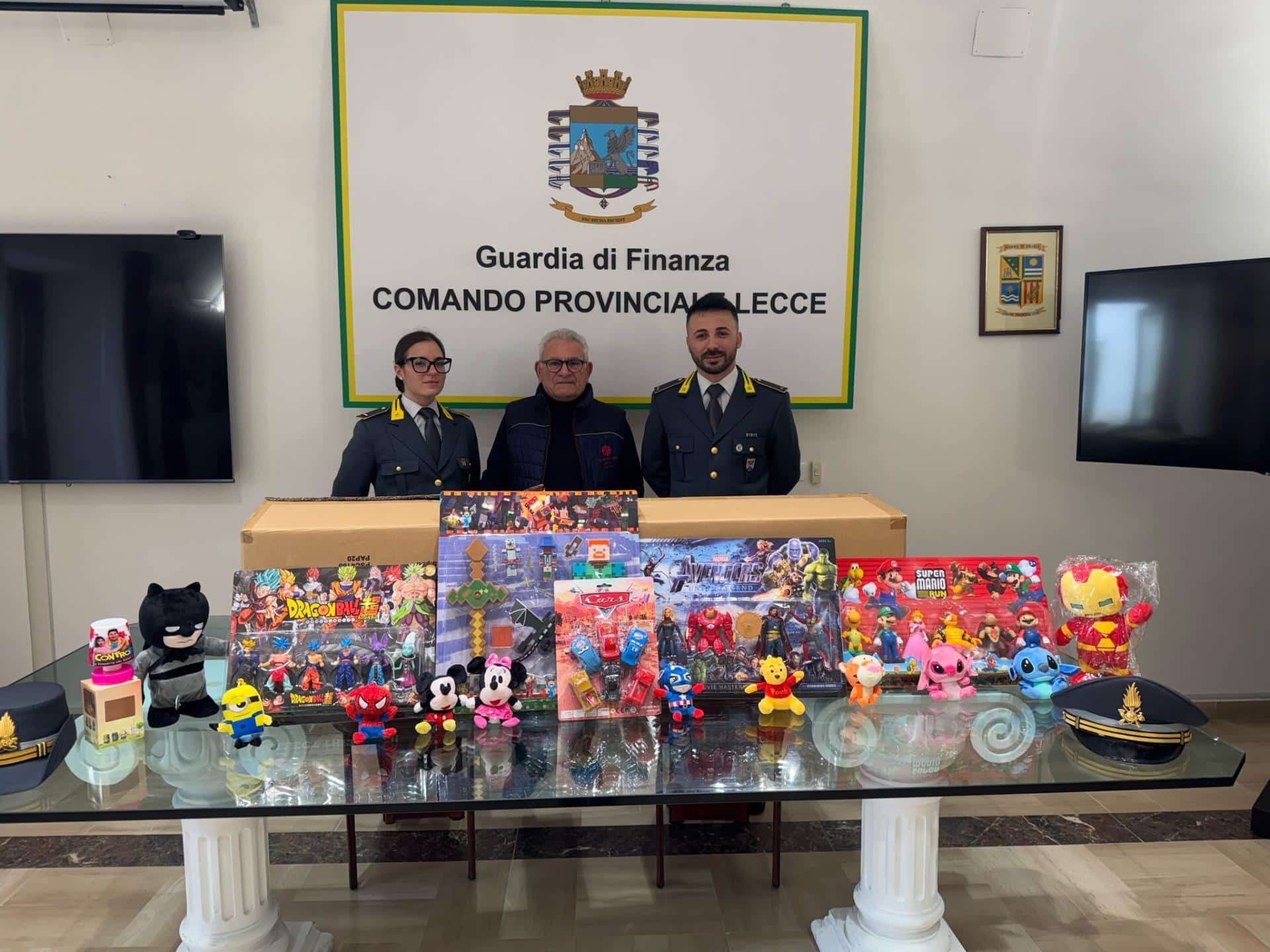 Guardia di Finanza tra Legalità e Solidarietà, donati alla Caritas 35mila giocattoli