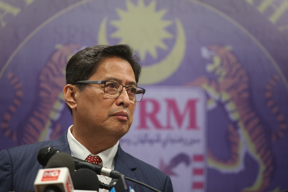 Azam Baki Dilanjutkan Jawatankuasa Ketua Pesuruhjaya SPRM Setahun Lagi