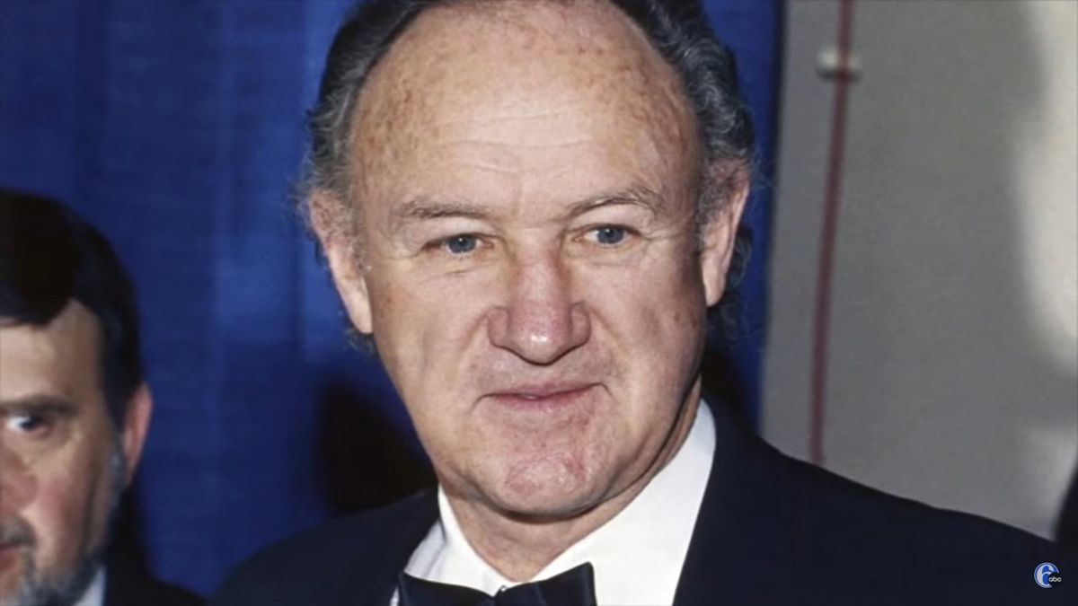 Amigos de Gene Hackman apuntan contra su esposa, Betsy Arakawa y la causa por su muerte da un inesperado giro
