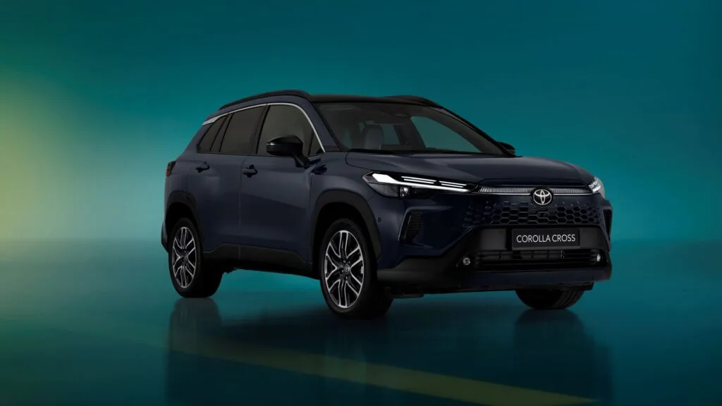 Toyota Corolla Cross: Il SUV che Ridefinisce lo Stile e l'Efficienza – Scopri la Versione GR SPORT!