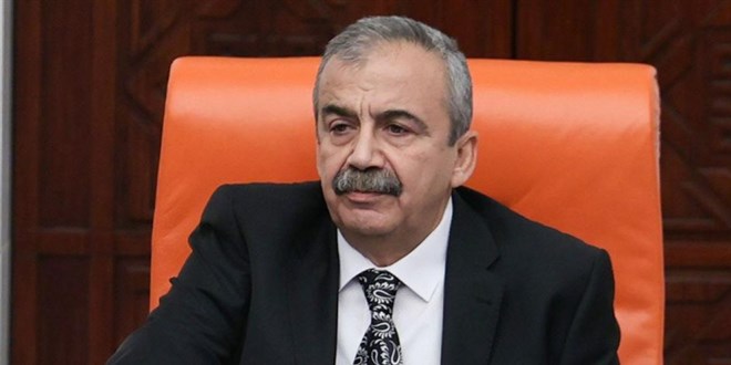 Sırrı Süreyya Önder'den Yeni Haber: Kalbi İyileşiyor, Nörolojik Durumu Hakkında Son Bilgiler