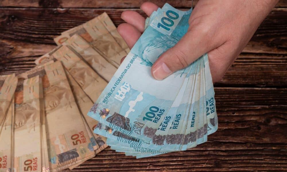 2ª Parcela do 13º Salário: R$ 321 Bilhões para Impulsionar a Economia em 2024