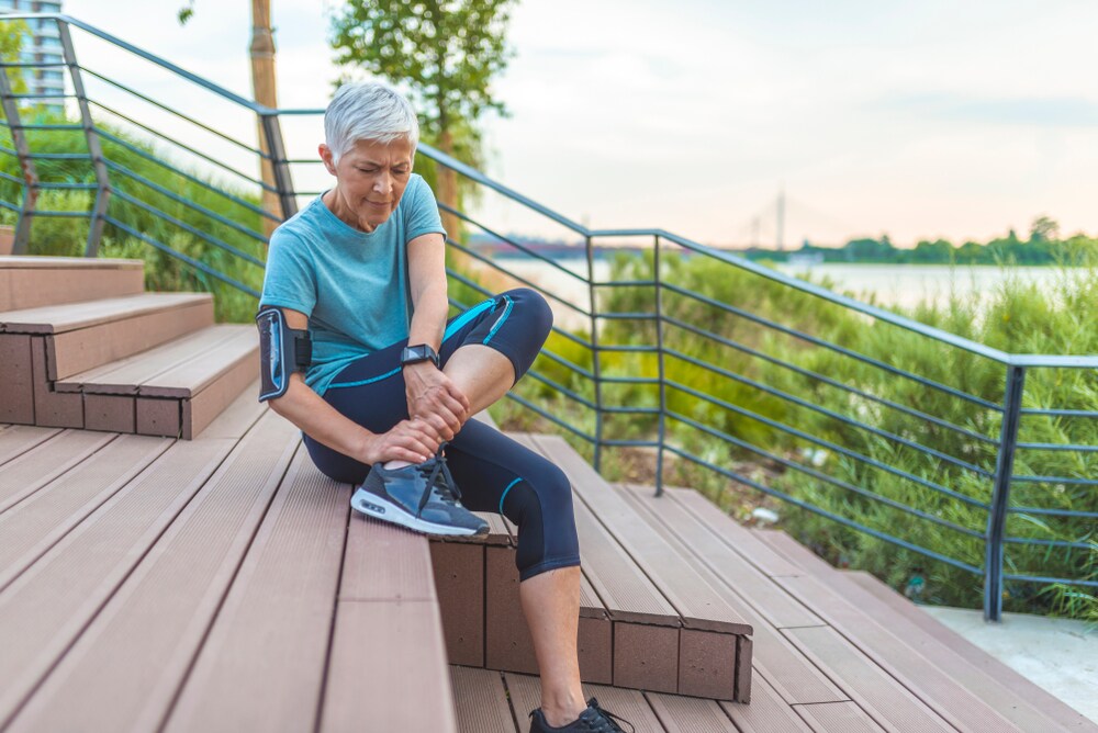 Prevenire gli infortuni dopo i 50 anni: esercizi, abitudini e consigli per una vita sana