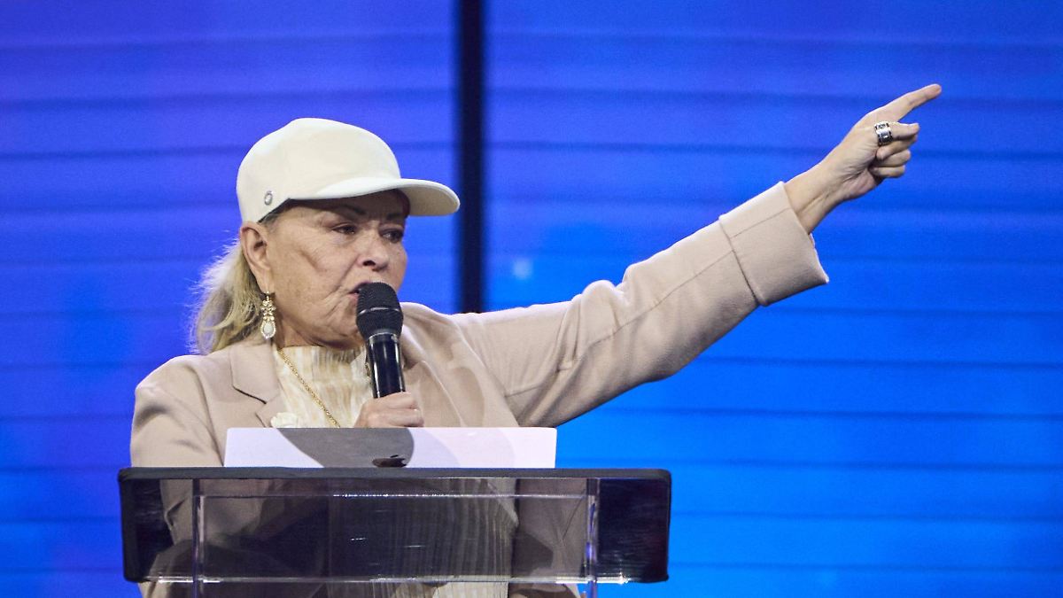 Roseanne Barr plant Provokantes Comeback: Wird die umstrittene Trump-Anhängerin zurück auf die Bildschirme kommen?
