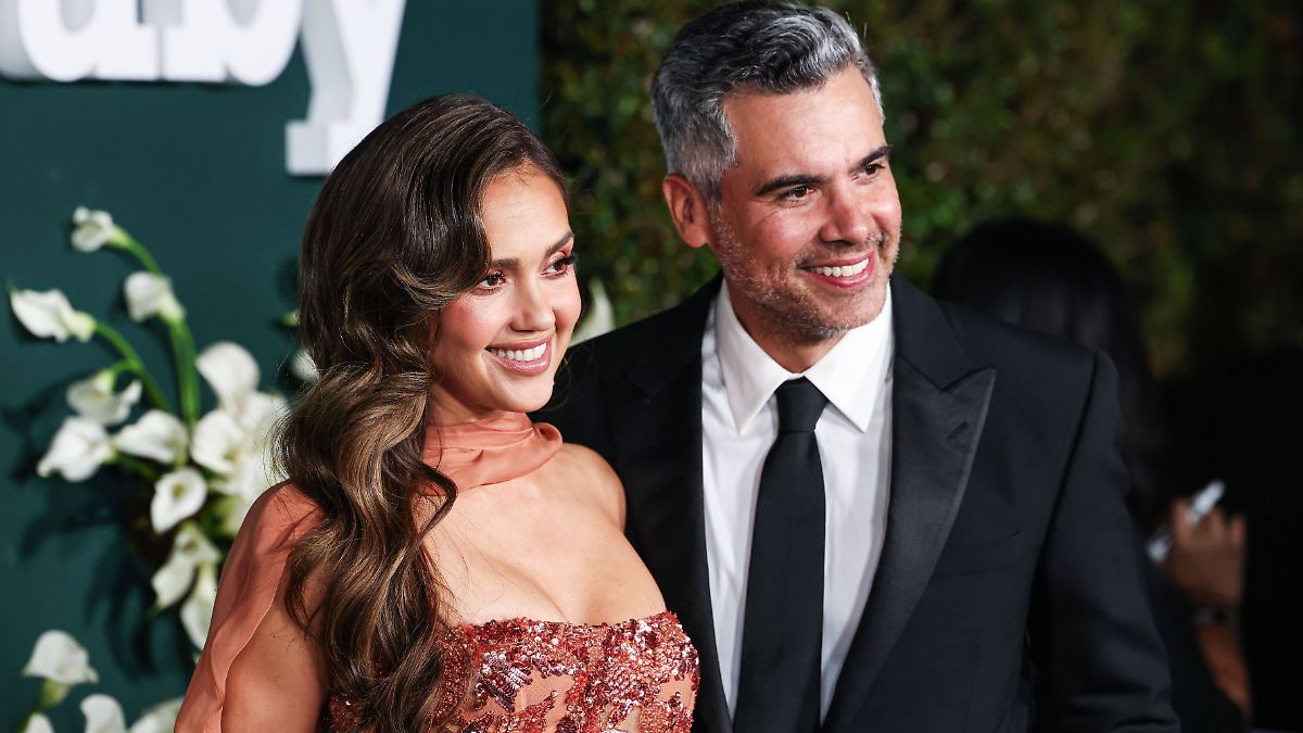 Scheidung nach 17 Jahren: Jessica Alba beendet Ehe mit Cash Warren