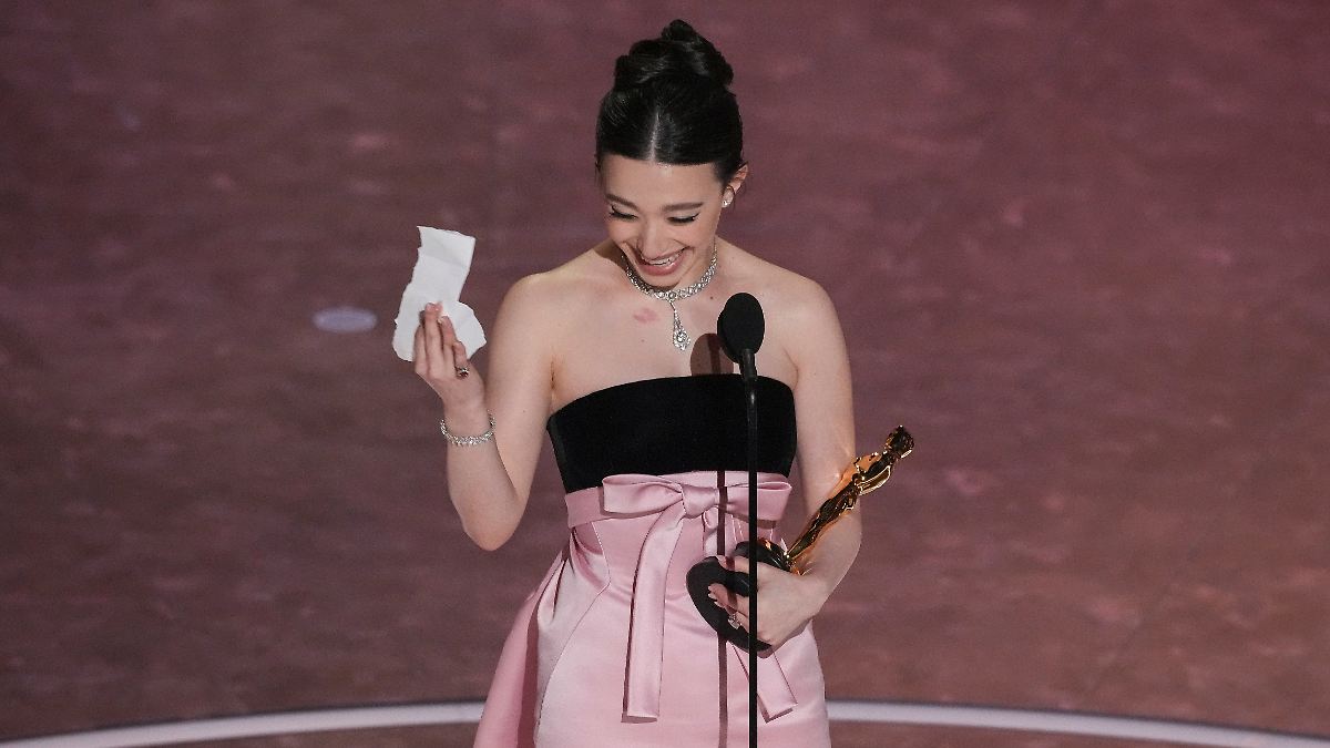 Besondere Ehrung für Feuerwehr: Romanze "Anora" räumt überraschend bei den Oscars ab