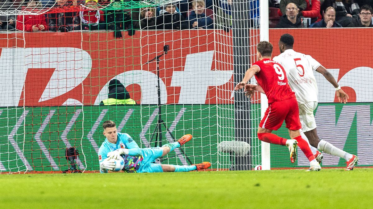 Finn Dahmen: Vereinsrekord im Tor - nächstes Ziel das DFB-Team?