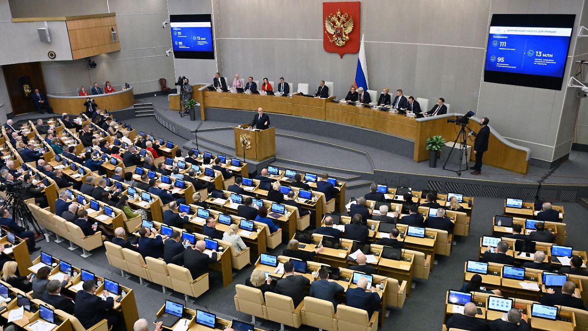 Russe lebt in Emiraten Duma wirft Abgeordneten nach zwei Jahren Fehlzeit raus