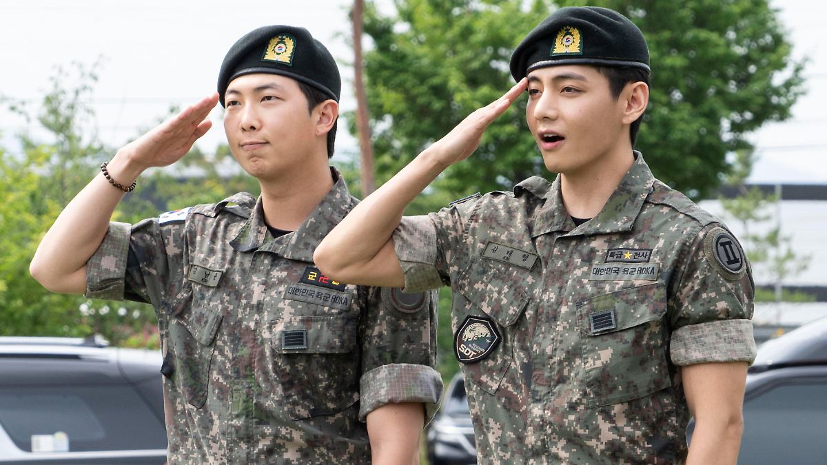 BTS-Comeback in Sicht: RM und V beenden Militärdienst – Wann kehren die K-Pop-Stars zurück?