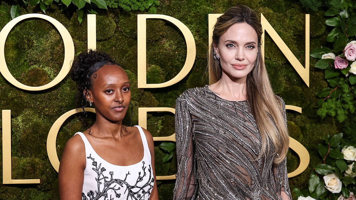 Zahara mit Diamantring unterwegs: Ist die Tochter von Angelina Jolie und Brad Pitt verlobt?