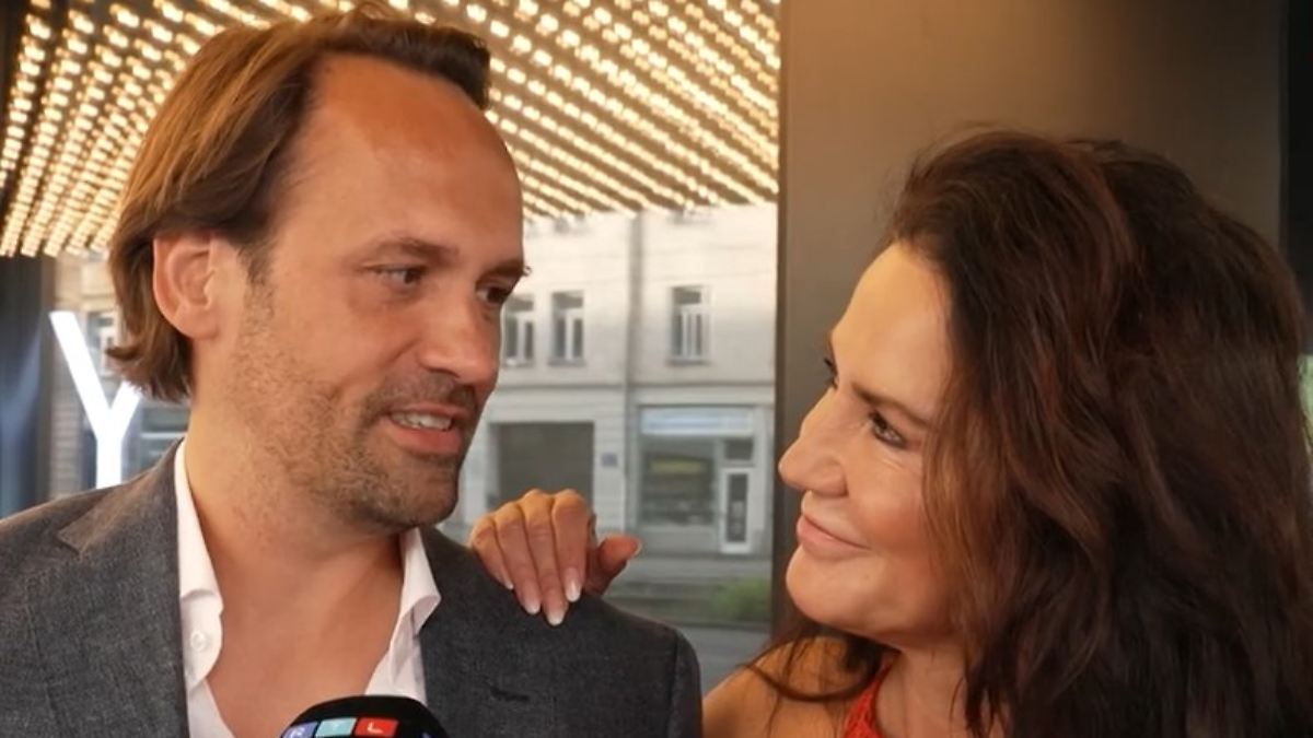 Erster öffentlicher Paar-Auftritt : Mariella Ahrens' Freund wird bei Liebesbekundung emotional