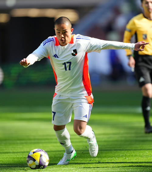 【U17アジア杯】日本代表、初戦でUAEを4-1で破り白星発進！鹿島ユースの吉田湊が2得点